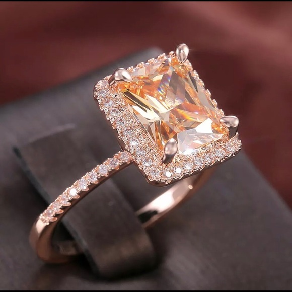 👑2K CZ Champagne Princess Rose Gold Solitaire, Cocktail Ring, Statement Ring - Picture 8 of 8